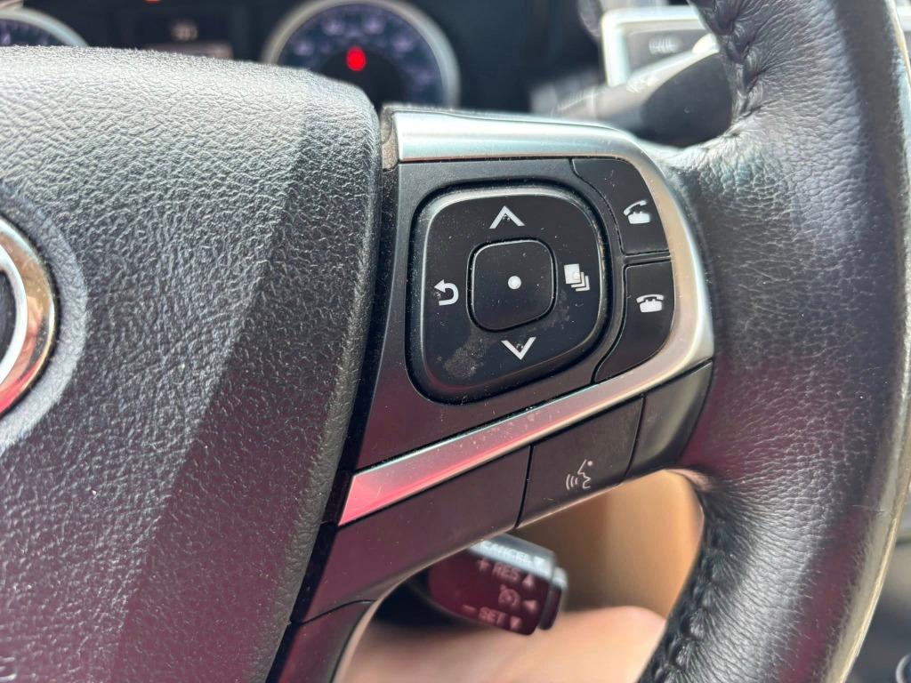 Toyota Camry photo 16