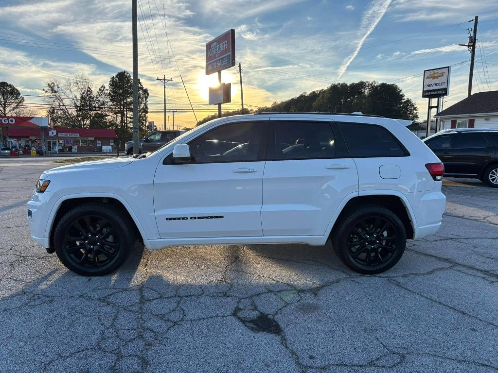2019 Jeep Grand Cherokee Altitude's photo