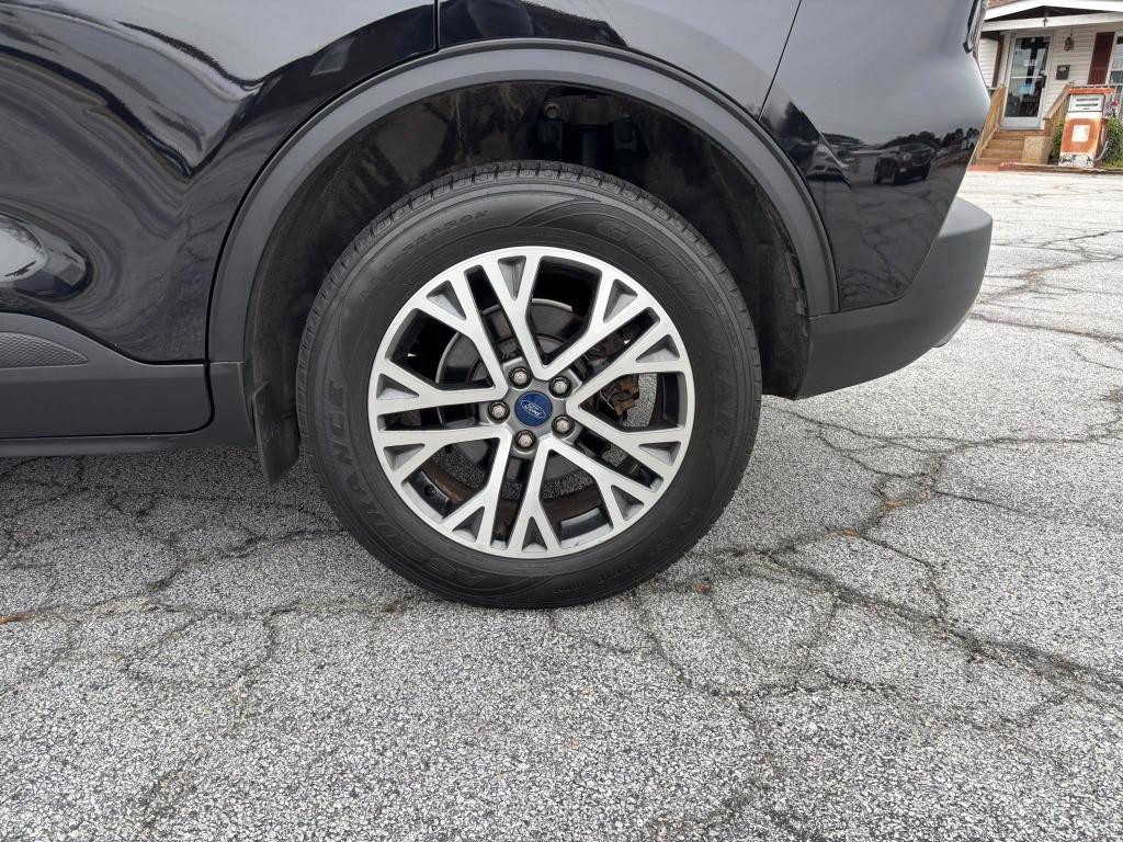 2022 Ford Escape SEL - Photo 17