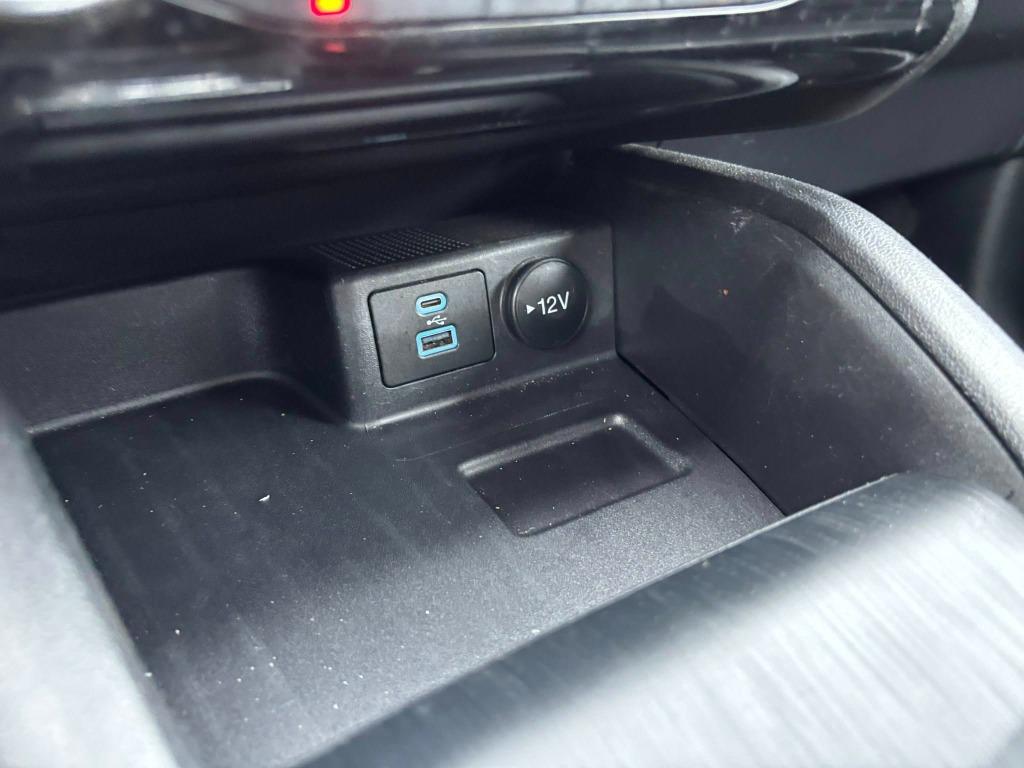 2022 Ford Escape SEL - Photo 11